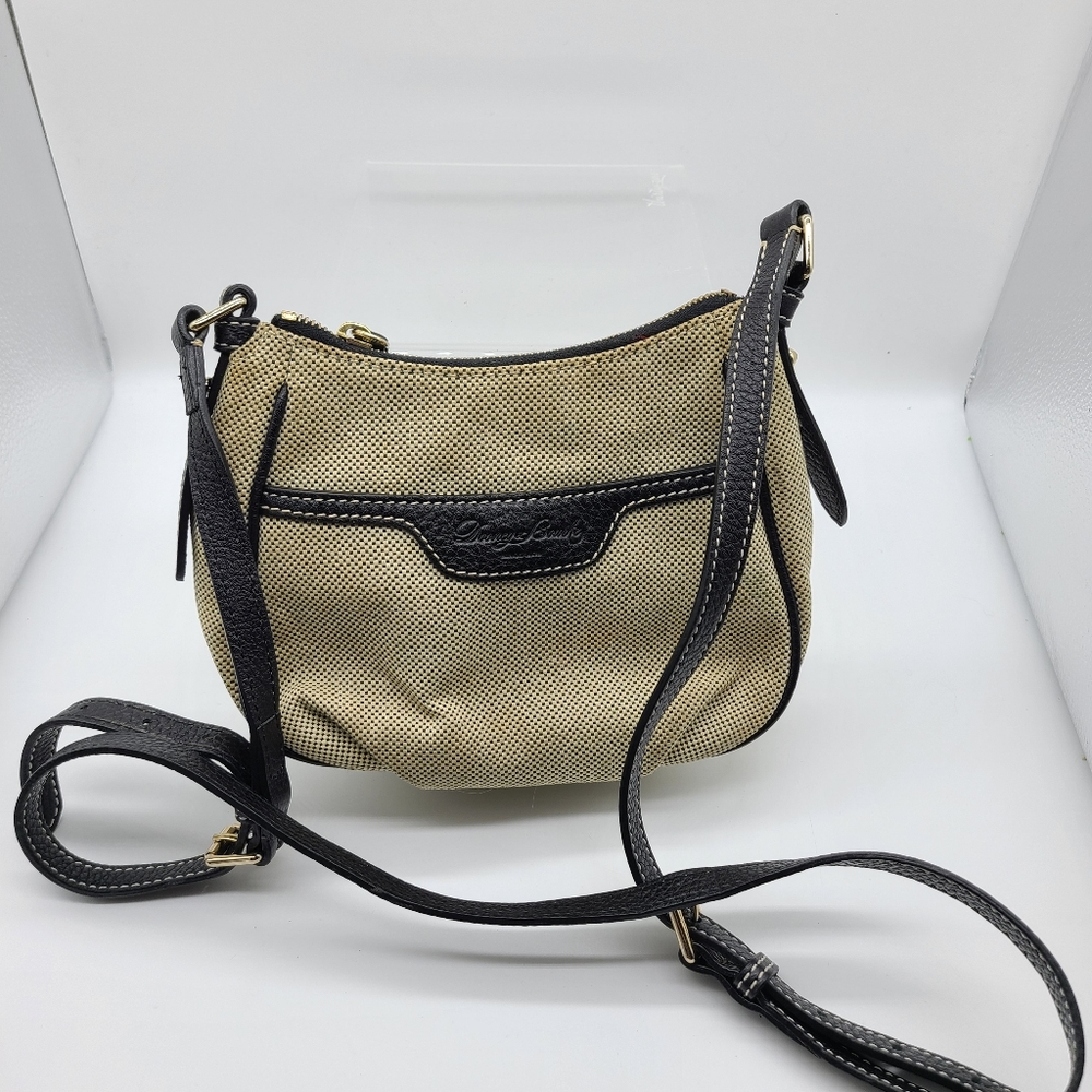 Dooney & Bourke crossbody purse